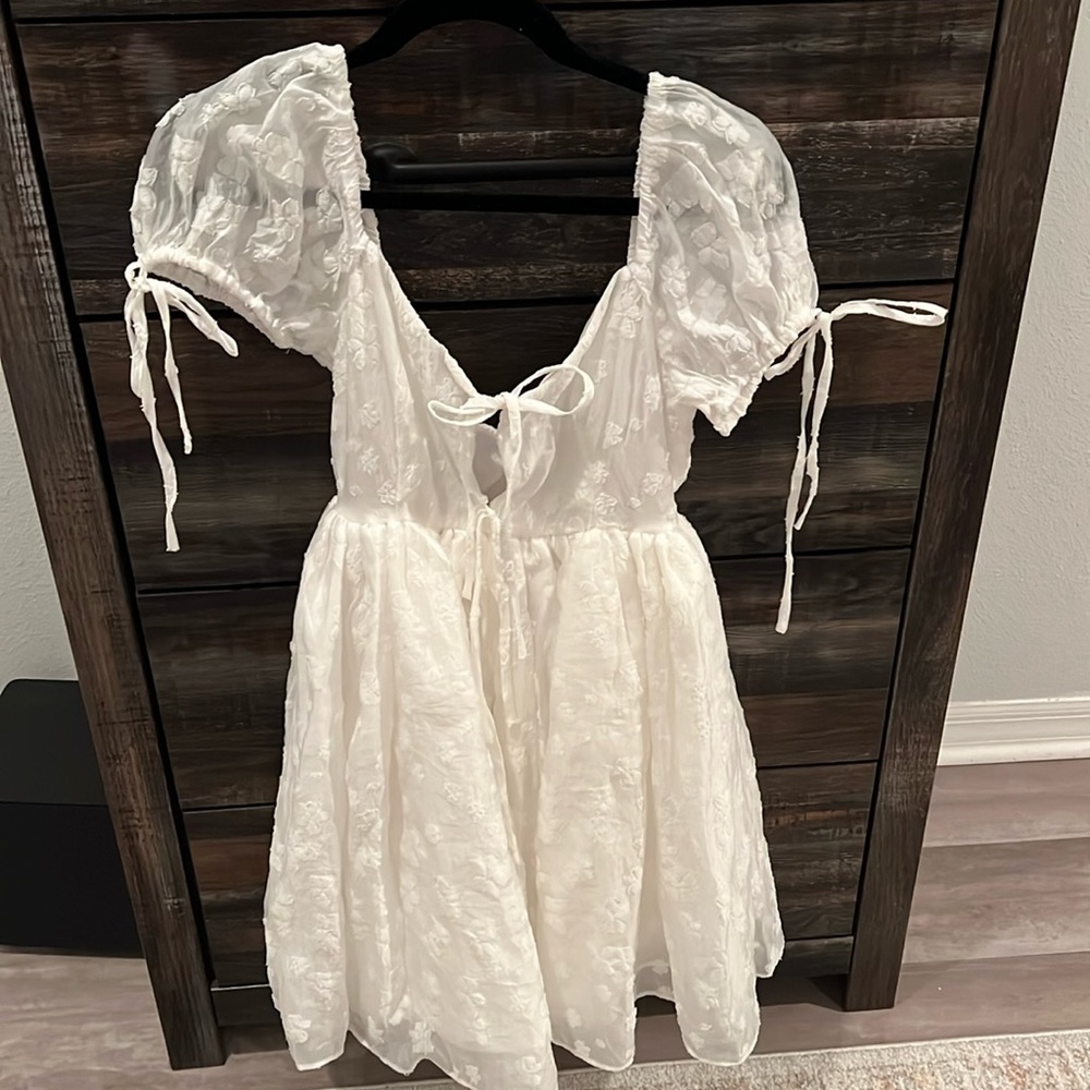 White dress women
